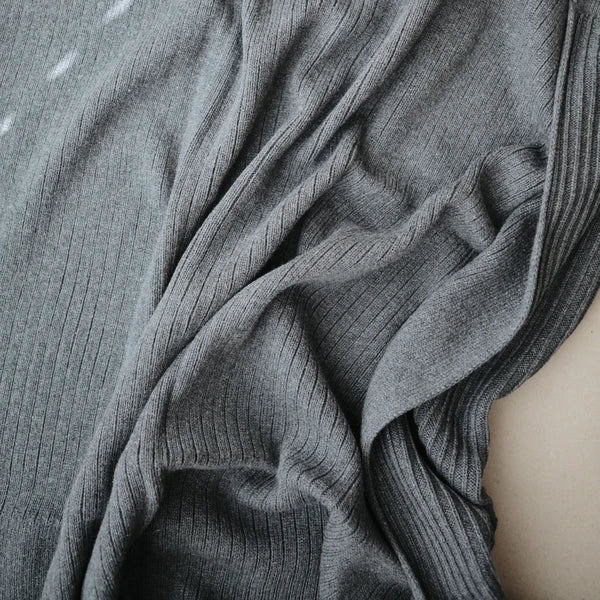 Strickdecke Ripped Grey