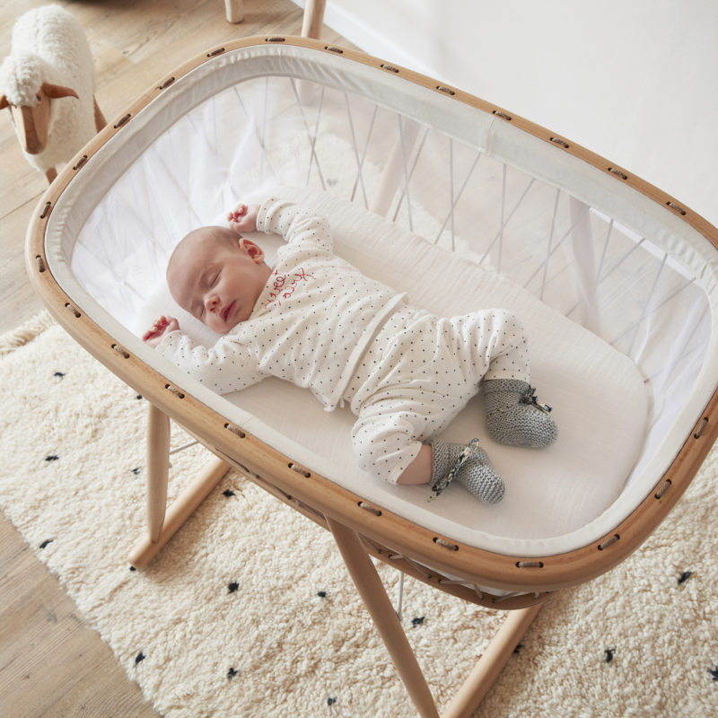 Kumi Baby Crib with Aqua Straps