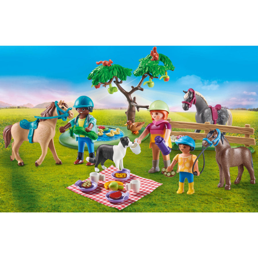 Picknickausflug mit Pferden