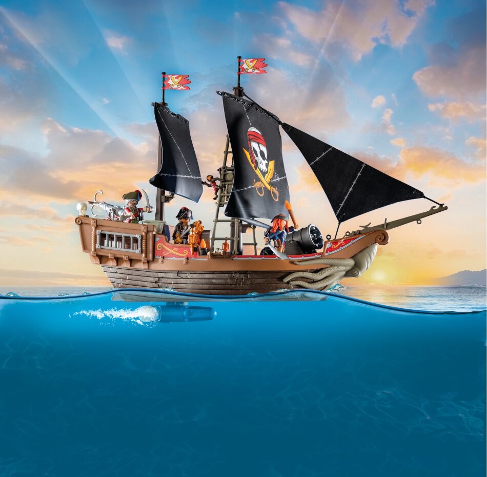 Großes Piratenschiff