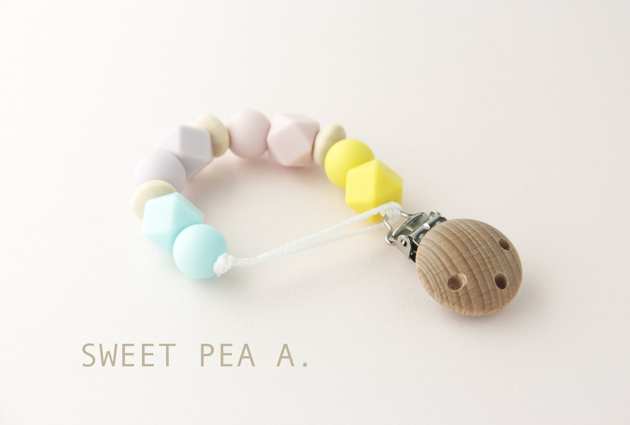 Schnuller Clip Sweet Pea