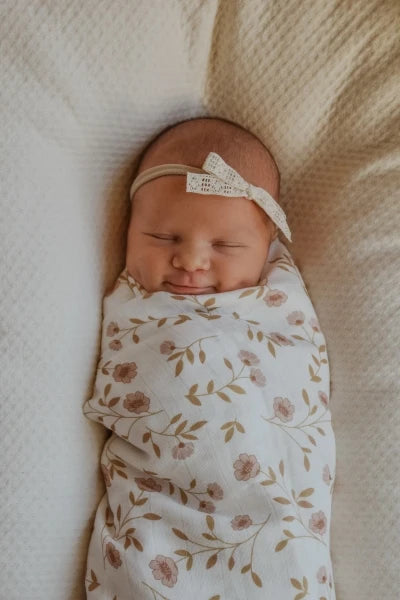 Muslin Swaddle Wild Flower White