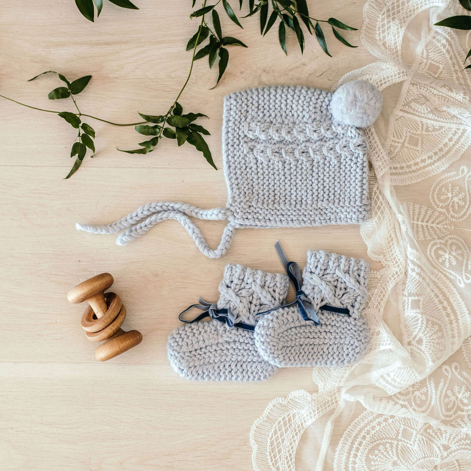 Merinoset Mützchen & Booties Blau