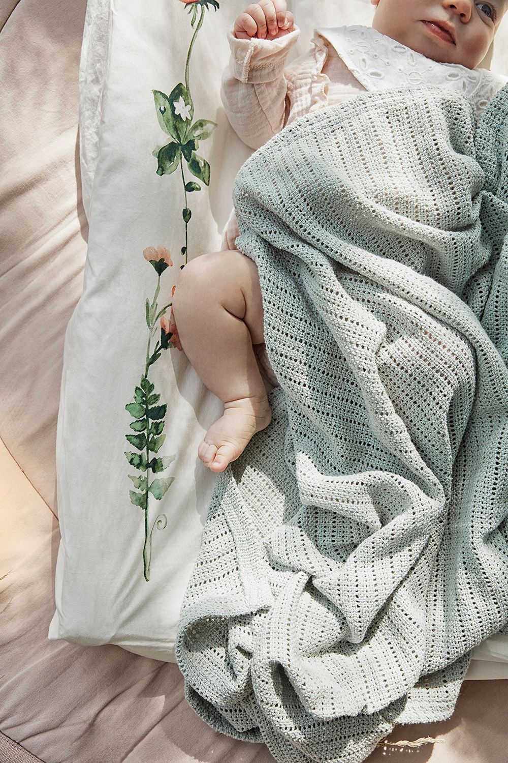 Summer knitted blanket Cellular Mineral Green 