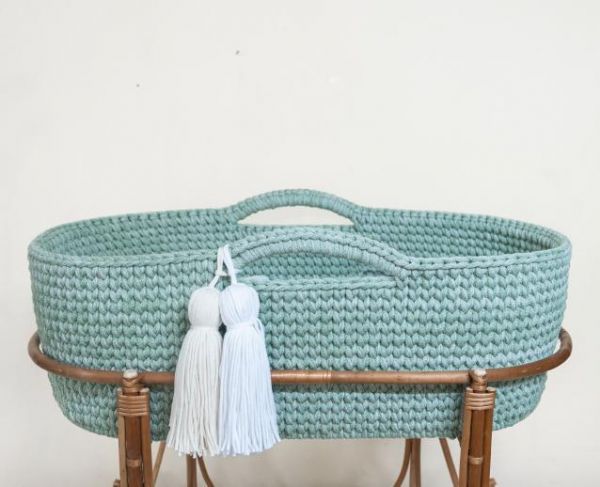 Like Moses - Moseskorb Dusty Mint mit Kissen und Bettwäsche Weiss- Mint