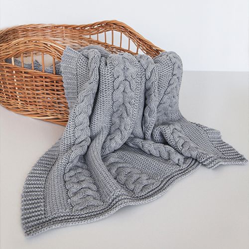 Apero - Knit Manufactory - Lilian Decke Hellgrau